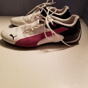 Puma Women's Size 7.5 Future Cat Sneakers White With Purple Suede